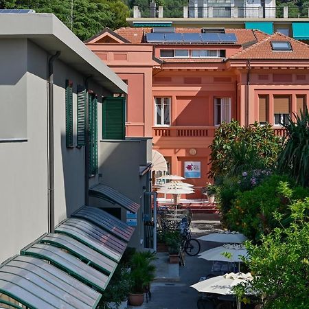Hotel Delle Rose San Bartolomeo Al Mare Exterior foto