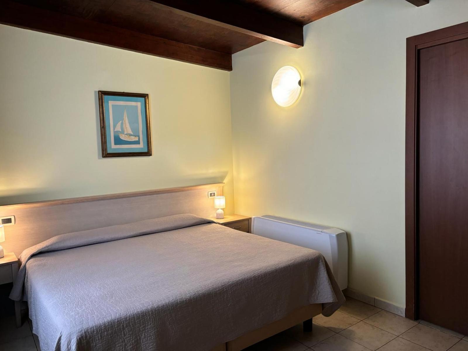 Hotel Delle Rose San Bartolomeo Al Mare Exterior foto